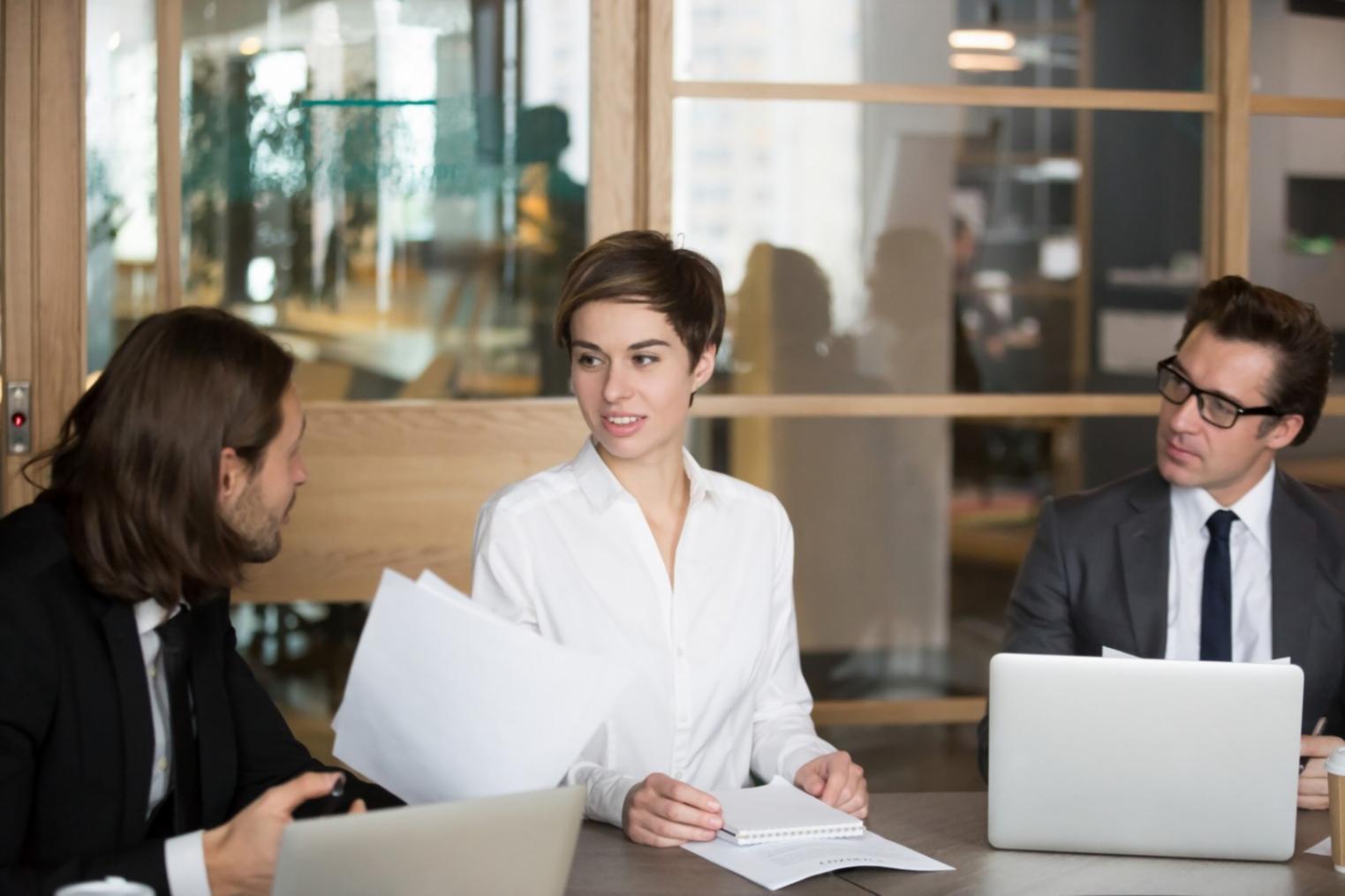 研究所でのデータ分析作業